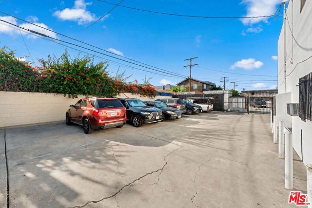 2325 S Ridgeley Drive, Los Angeles, CA 90016