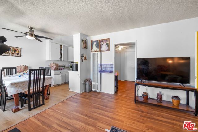 2325 S Ridgeley Drive, Los Angeles, CA 90016
