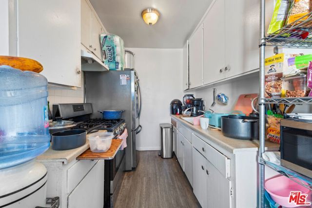 2325 S Ridgeley Drive, Los Angeles, CA 90016