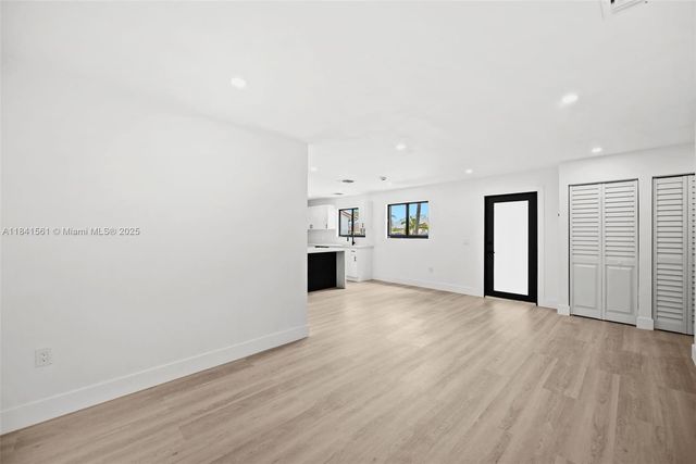 20956 SW 123rd Ave, Miami, FL 33177