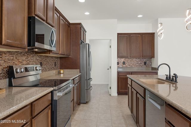 62733 E Sandlewood Road, Saddlebrooke, AZ 85739