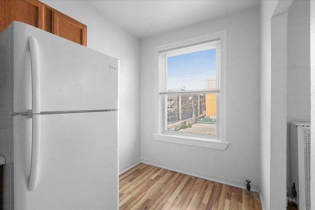 1635 W Morse Avenue 108, Chicago, IL 60626