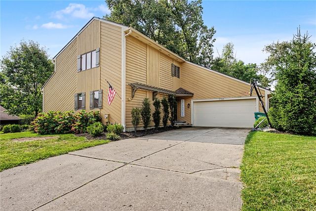 7700 N Winding Way, Tipp City, OH 45371