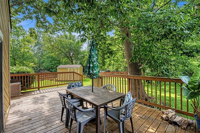 7700 N Winding Way, Tipp City, OH 45371