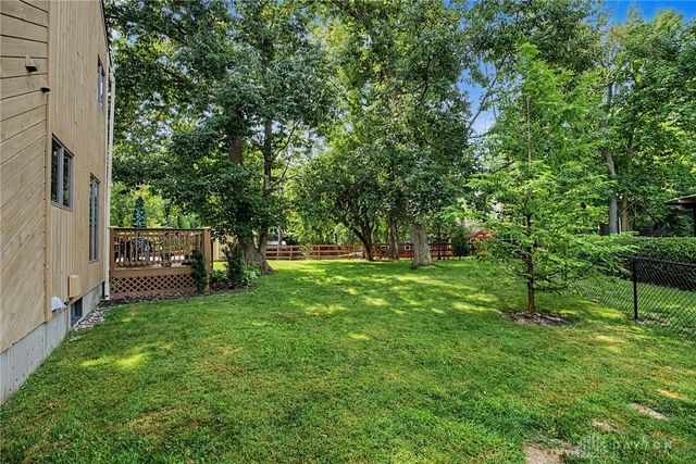7700 N Winding Way, Tipp City, OH 45371