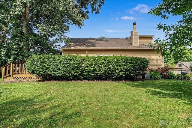7700 N Winding Way, Tipp City, OH 45371