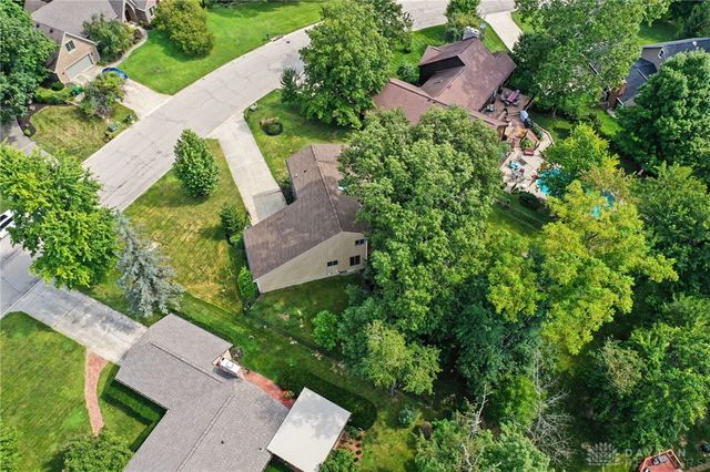 7700 N Winding Way, Tipp City, OH 45371