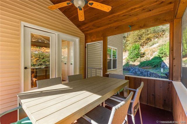 11 Squantz View Drive, New Fairfield, CT 06812