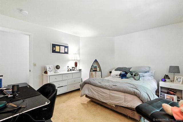 11 Squantz View Drive, New Fairfield, CT 06812