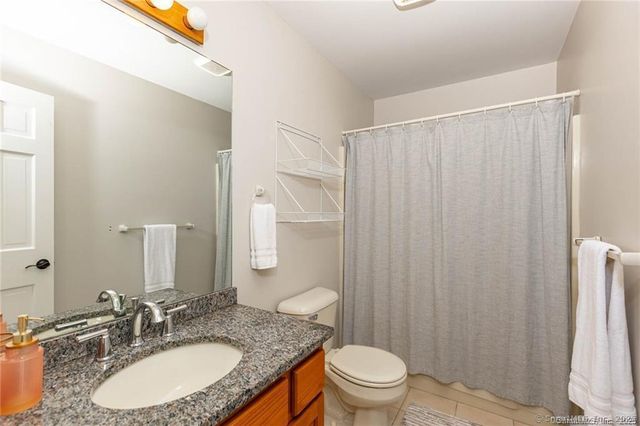 11 Squantz View Drive, New Fairfield, CT 06812