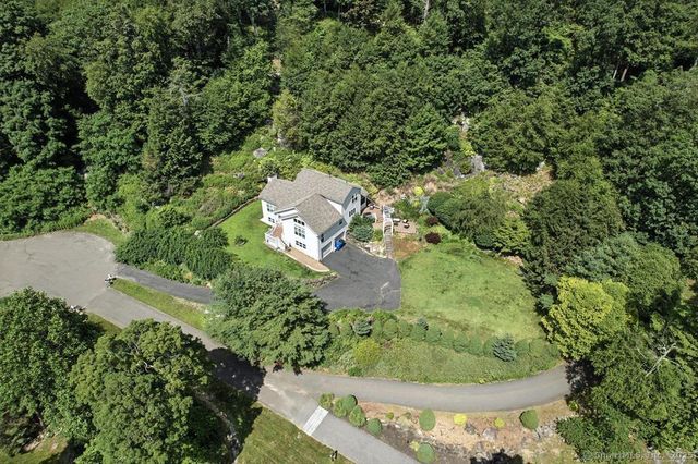 11 Squantz View Drive, New Fairfield, CT 06812