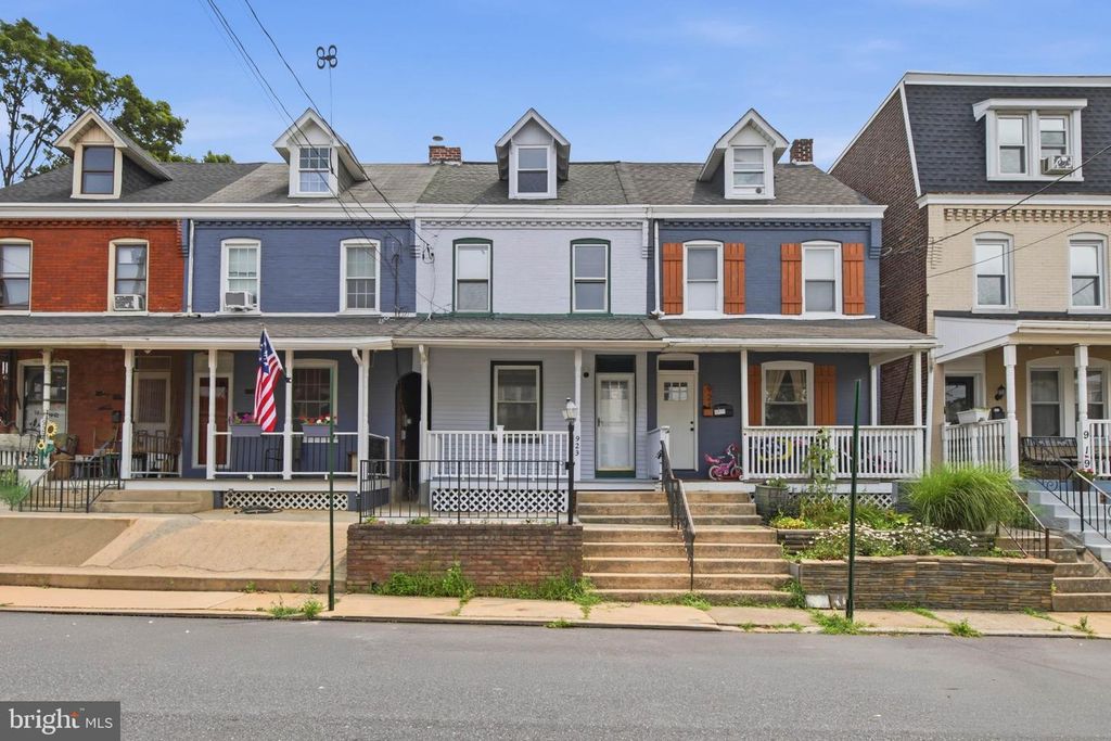 923 LITITZ AVE, Lancaster, PA 17602