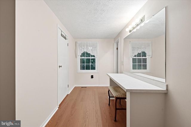 15923 DOLPHIN DR, Dumfries, VA 22025