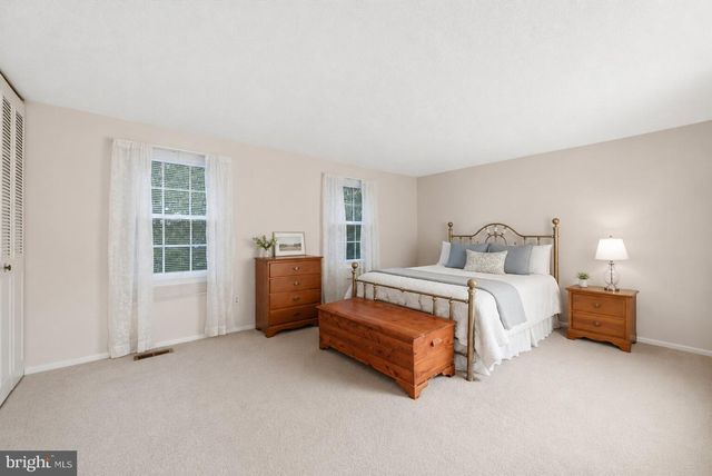 15923 DOLPHIN DR, Dumfries, VA 22025