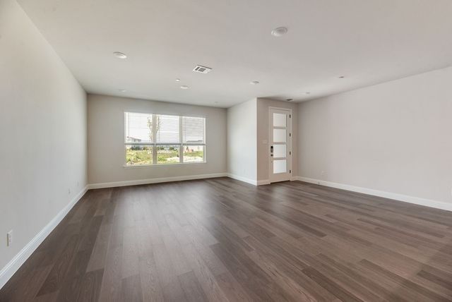 8305 Bayside Drive, Rowlett, TX 75088