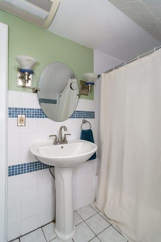 288 Bacon St, Natick, MA 01760