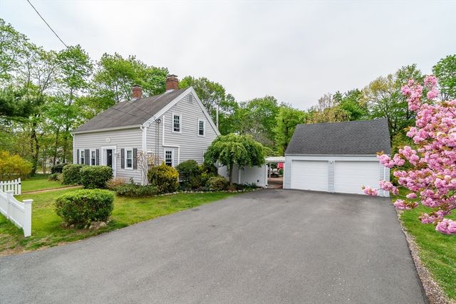 288 Bacon St, Natick, MA 01760
