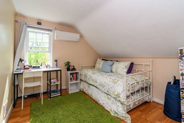 288 Bacon St, Natick, MA 01760