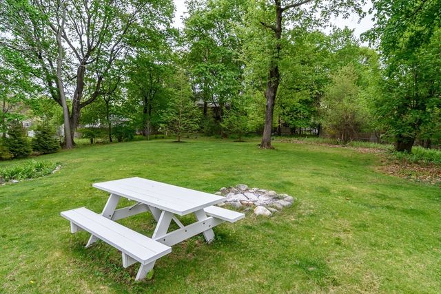 288 Bacon St, Natick, MA 01760