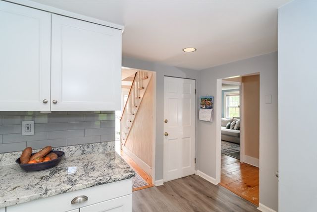288 Bacon St, Natick, MA 01760