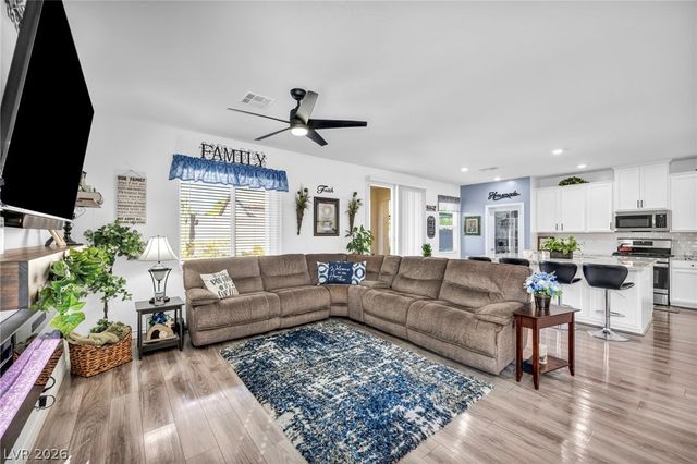 4817 Royal Magnolia Street, North Las Vegas, NV 89031