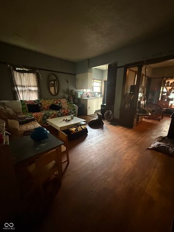 20 W Southern Avenue, Indianapolis, IN 46225