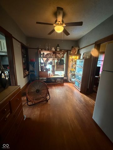 20 W Southern Avenue, Indianapolis, IN 46225