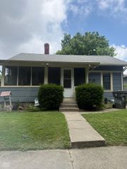 20 W Southern Avenue, Indianapolis, IN 46225