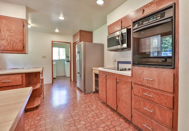 6143 Altamont, Placerville, CA 95667