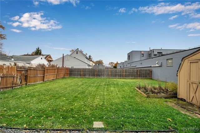 19 Crestwood Place, Cheektowaga, NY 14225