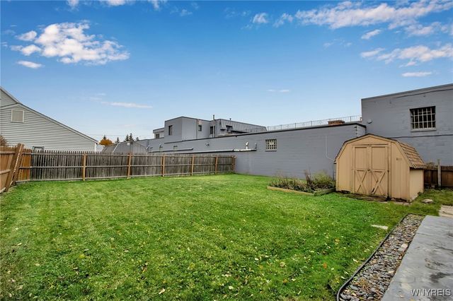 19 Crestwood Place, Cheektowaga, NY 14225