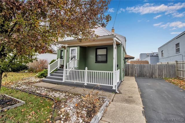 19 Crestwood Place, Cheektowaga, NY 14225