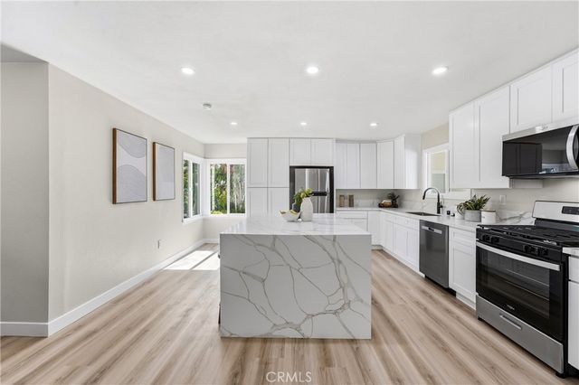4318 W Mcfadden Avenue, Santa Ana, CA 92704