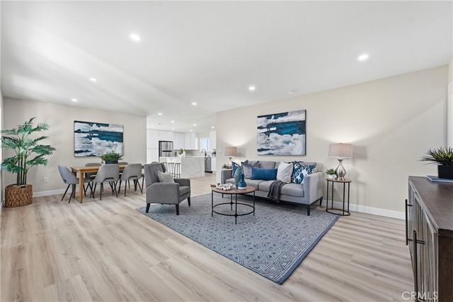 4318 W Mcfadden Avenue, Santa Ana, CA 92704