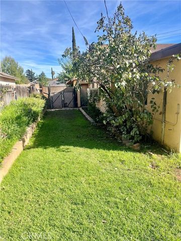 1053 Thompson, Banning, CA 92220