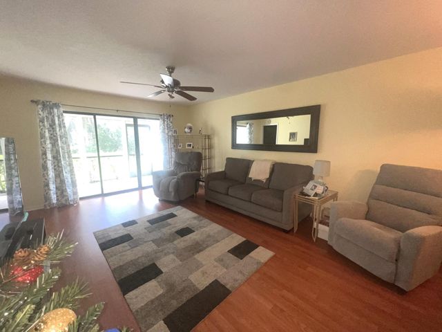 1601 Sabal Ridge Circle C, Palm Beach Gardens, FL 33418