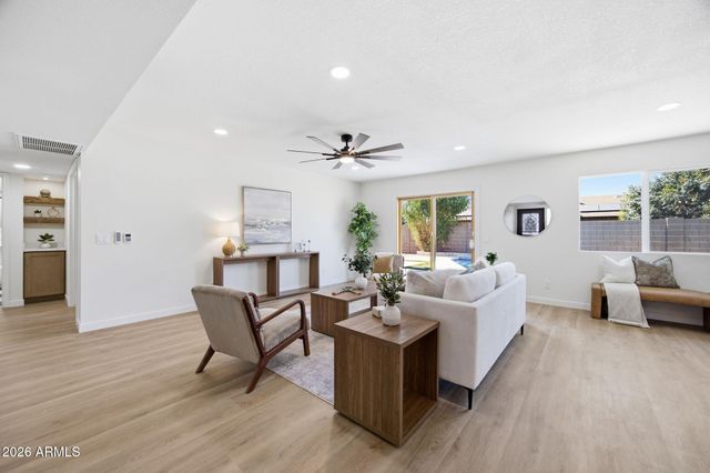 2024 E 7TH Avenue, Mesa, AZ 85204