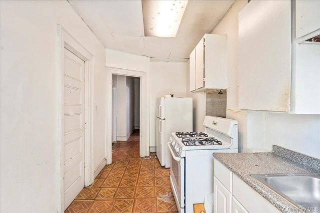 407 Eldert Lane, Brooklyn, NY 11208