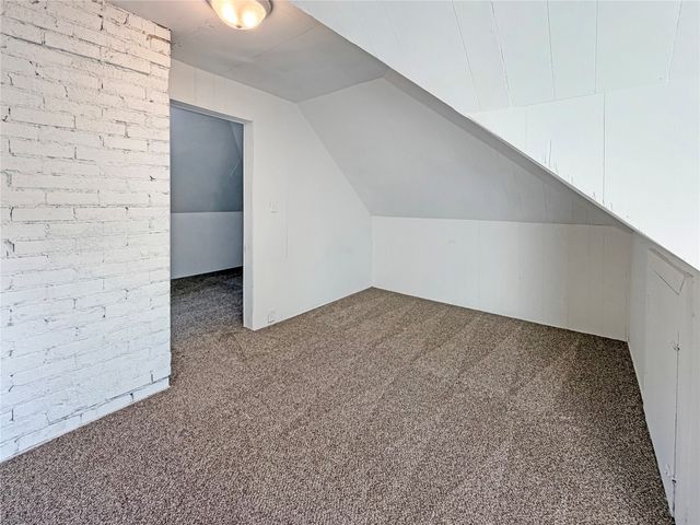 2906 Cambridge Street, Des Moines, IA 50313