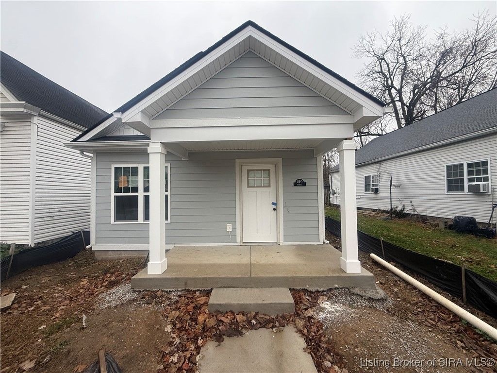 219 W 8th Street, New Albany, IN 47150