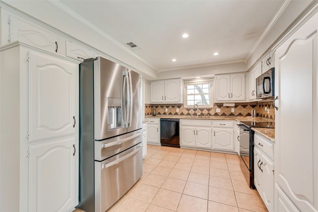 5411 Peach Tree Lane, Sachse, TX 75048