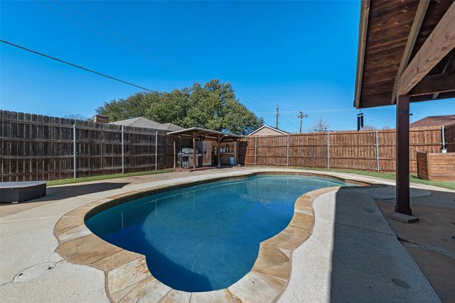 5411 Peach Tree Lane, Sachse, TX 75048