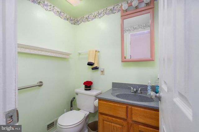 422 DEBBIE LN, Millville, NJ 08332