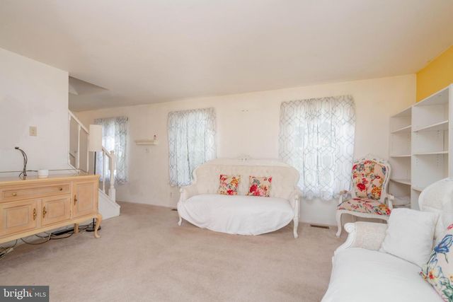 422 DEBBIE LN, Millville, NJ 08332