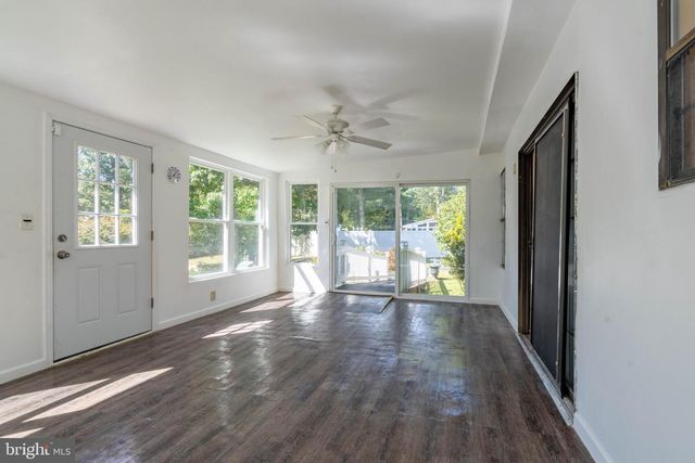 422 DEBBIE LN, Millville, NJ 08332