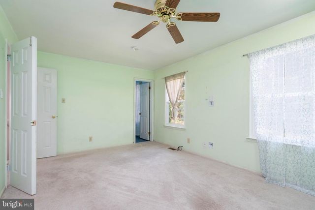 422 DEBBIE LN, Millville, NJ 08332