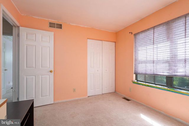 422 DEBBIE LN, Millville, NJ 08332