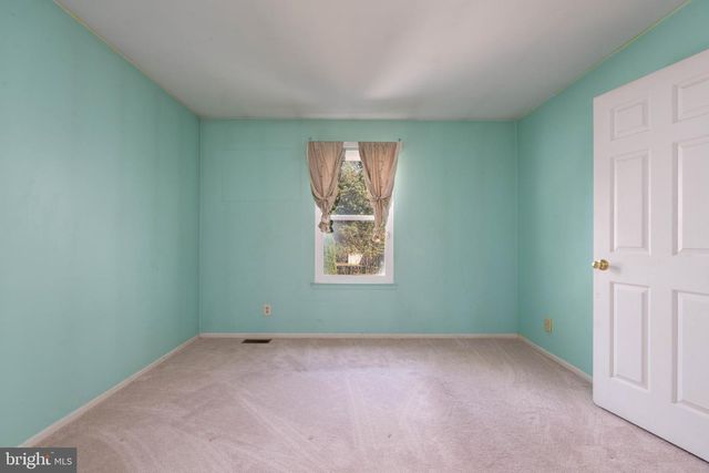422 DEBBIE LN, Millville, NJ 08332