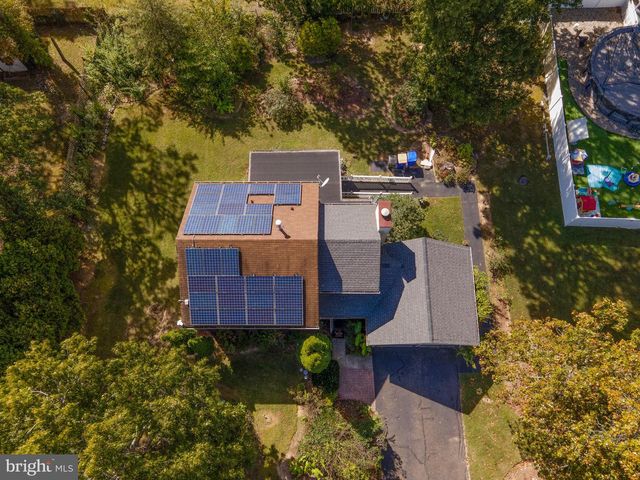 422 DEBBIE LN, Millville, NJ 08332