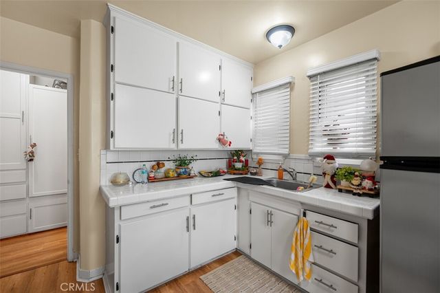833 N Lacy Street, Santa Ana, CA 92701